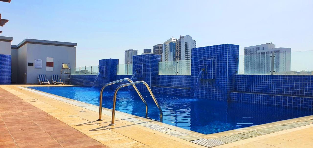 Tulip Hotel Apartments Dubai Exterior foto