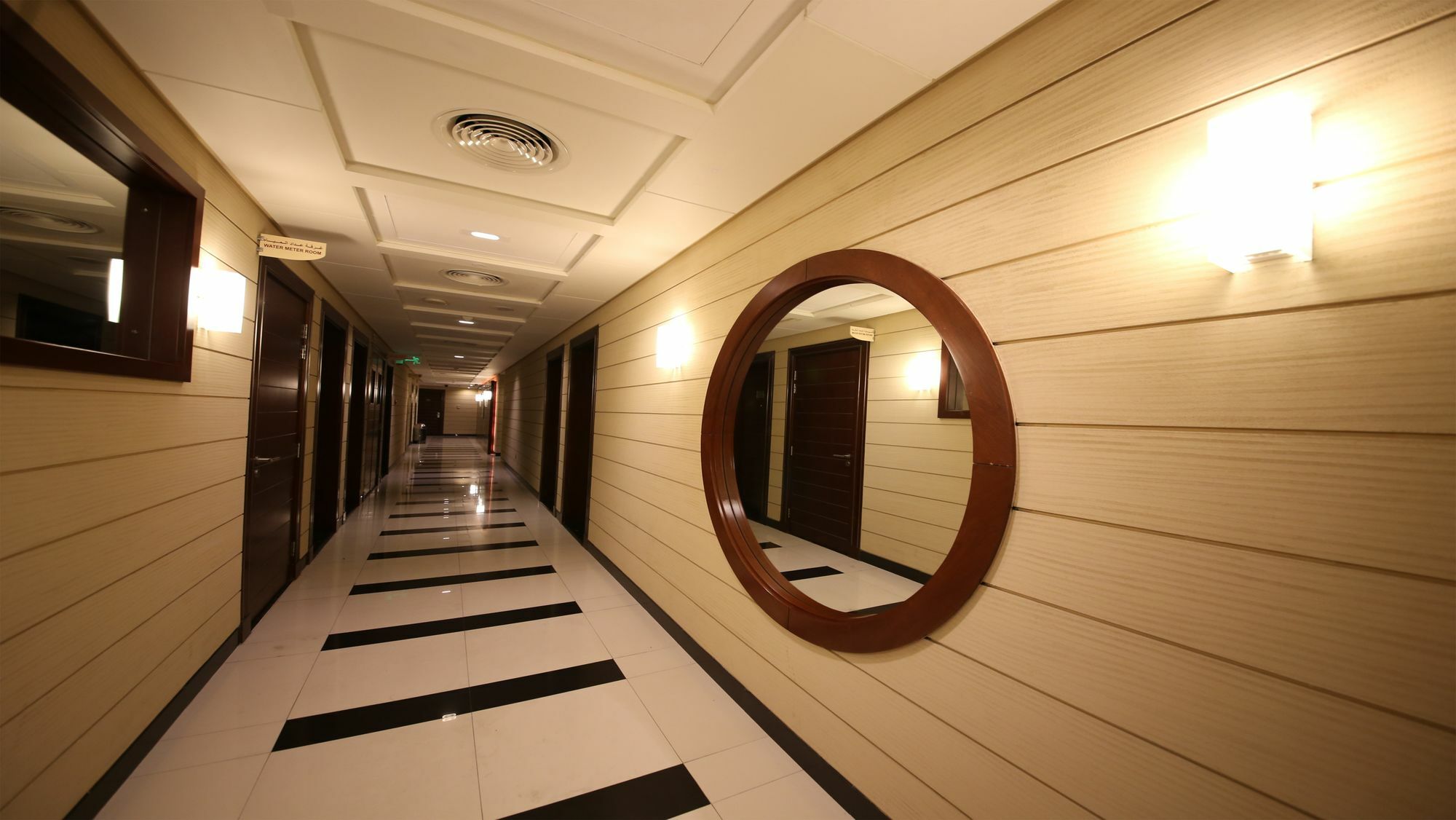Tulip Hotel Apartments Dubai Exterior foto